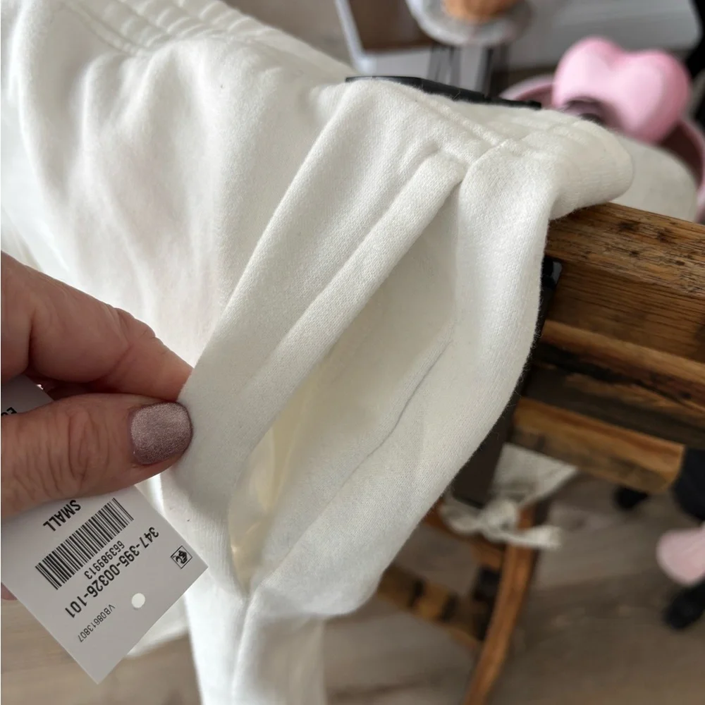 Women's Hollister Sweat pants Class of 2026 -- Size Small